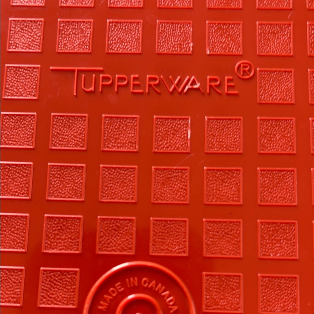 Vintage Tupperware Container - Picture 2 of 6